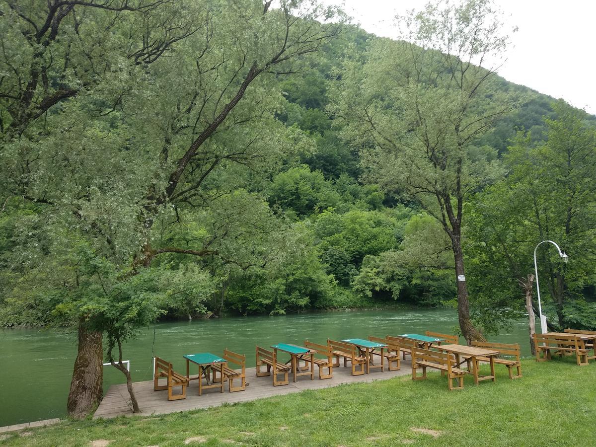 Camp Vrbas Hotel Rekavice Bagian luar foto
